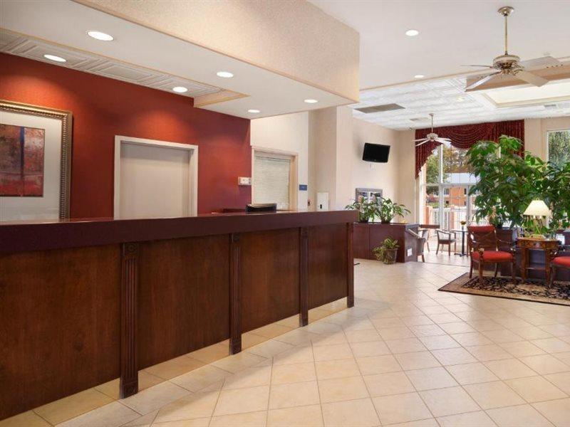 Baymont By Wyndham Hotel