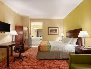 Baymont By Wyndham Hotel 3*