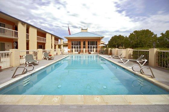 Hotel Baymont By Wyndham 3*