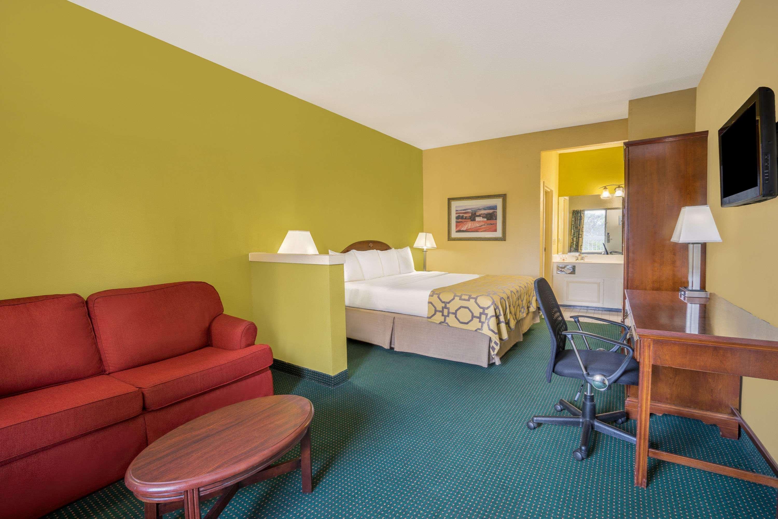 Baymont By Wyndham Hotel Warrenton