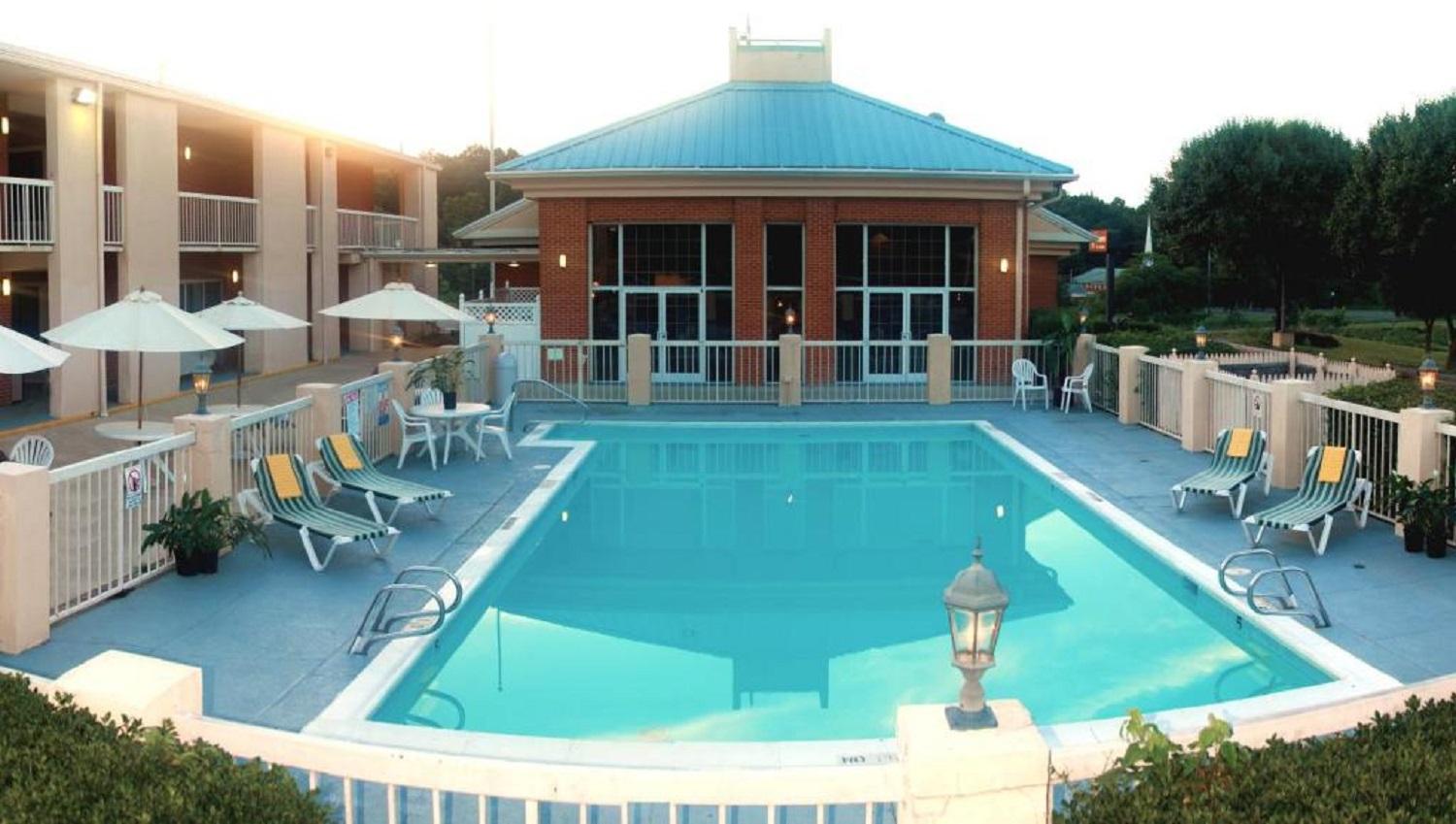 Baymont By Wyndham Hotel