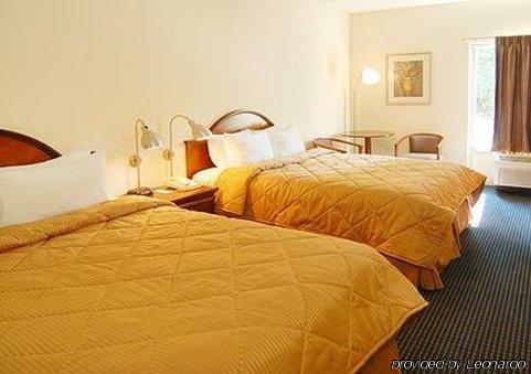Baymont By Wyndham Hotel
